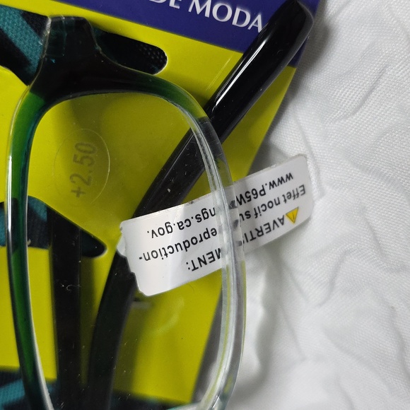 NWT READY TO WEAR READERS - Picture 4 of 6